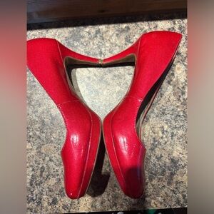 Alfani red pumps size 11 slight shine